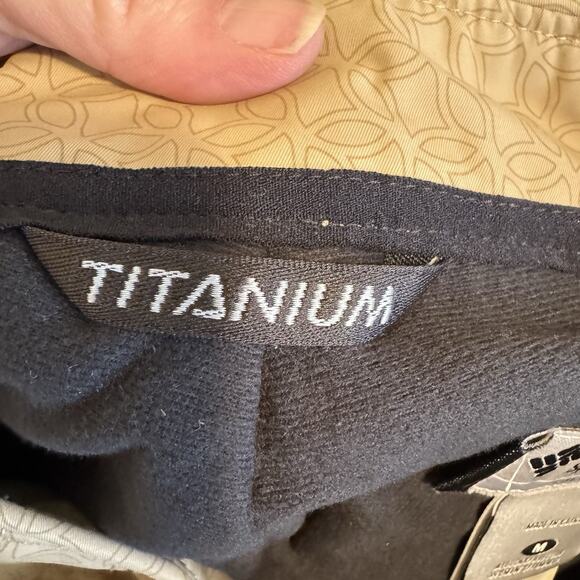 Columbia Beige Snow Pants Womens Medium Omni Tech Titanium Waterproof Breathable - Picture 5 of 6